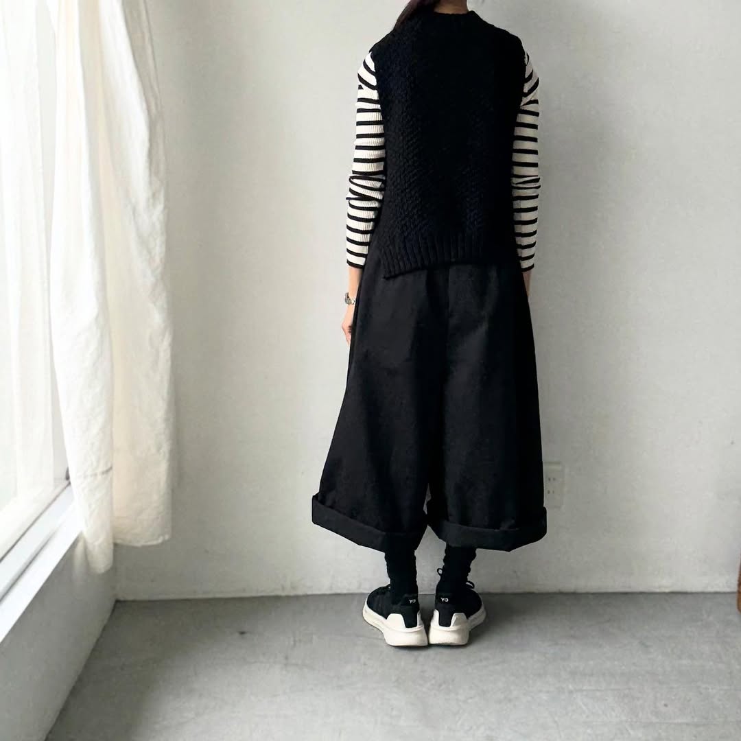 dui jujudhau  ワイドワイドパンツ　チノブラック