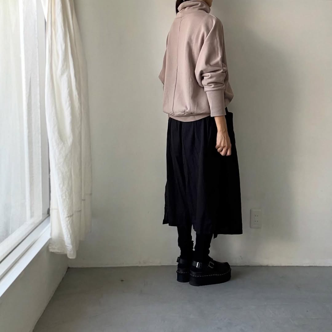 Linenya  コットンハイネックプルオーバー　ベージュ