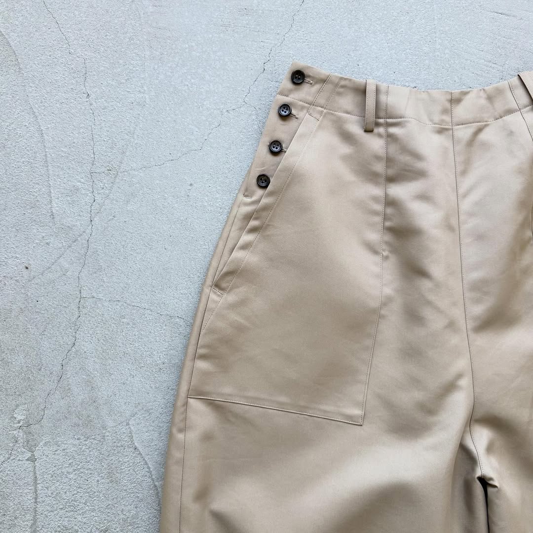 TENNE HANDCRAFTED MODERN オーバーオールパンツ　カーキ