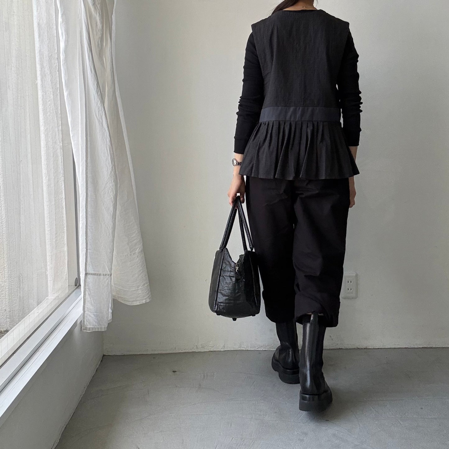 MAGALI   コットンリネンピンチェックペザントジレ