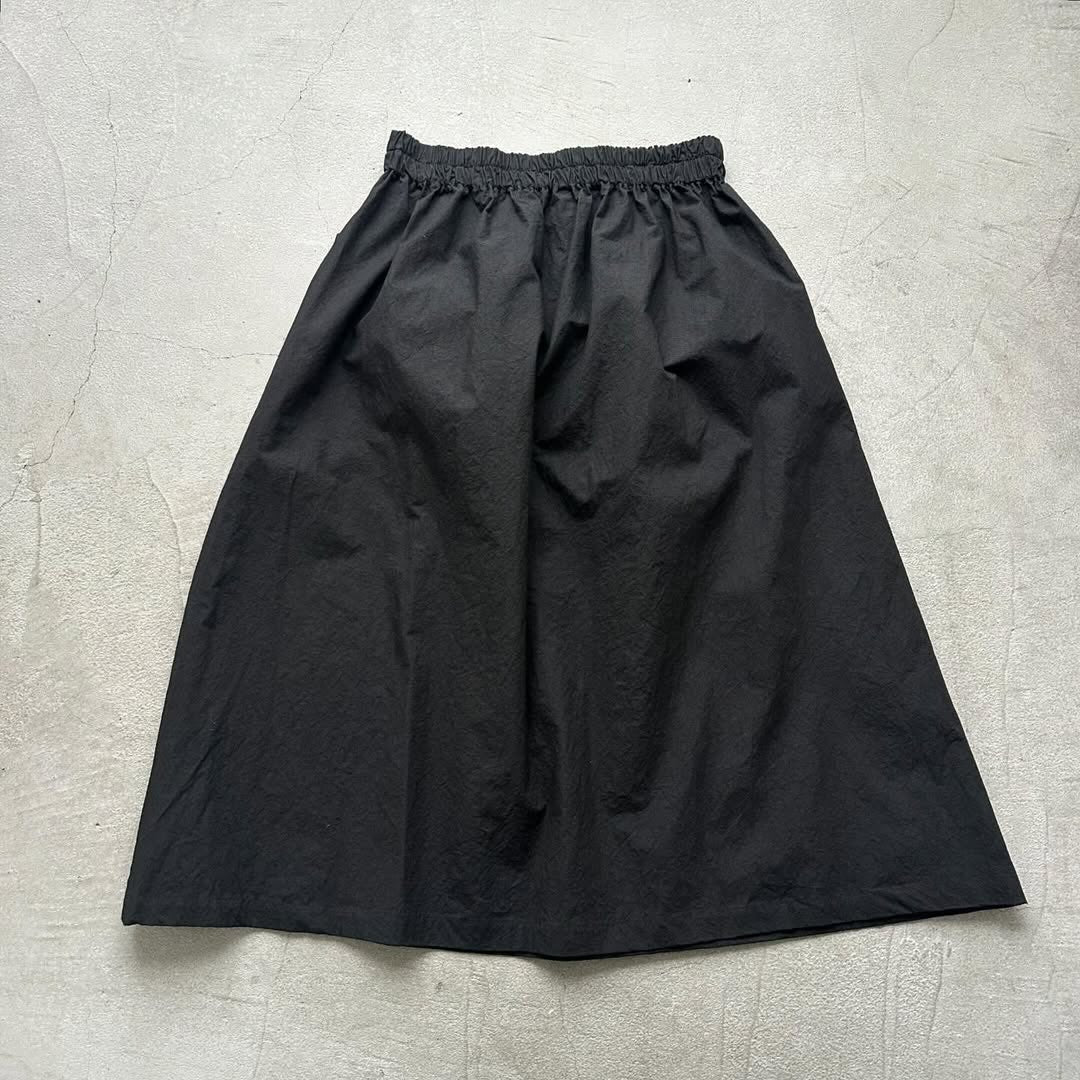 atelier naruse  ダウンプルーフコットンカットインポケットスカート　ブラック