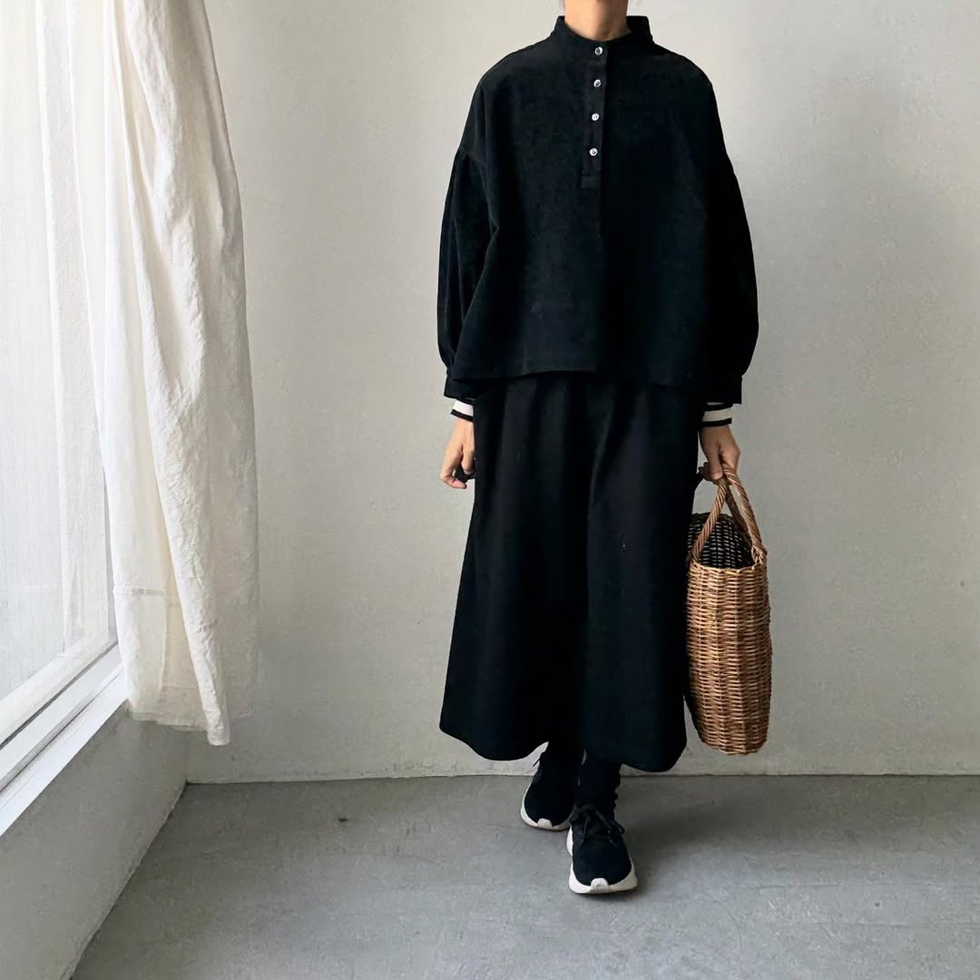 Linenya  長袖スタンドカラーブラウス　ブラック