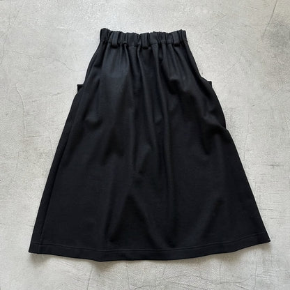 🟡木曜日入荷分予約受付🟡atelier naruse ウールポンチギャザースカート　ブラック