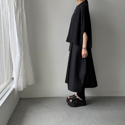 TENNE HANDCRAFTED MODERN ハーフスリーブトップス　ブラック