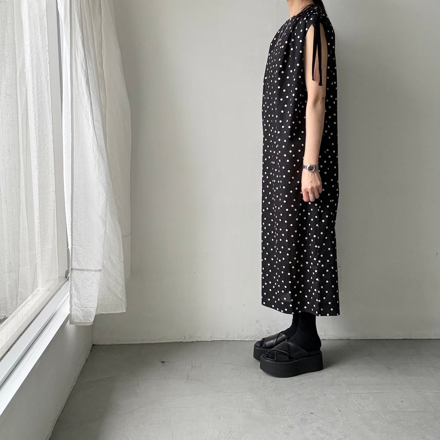 cion  コットン水玉ショルダーリボンワンピース