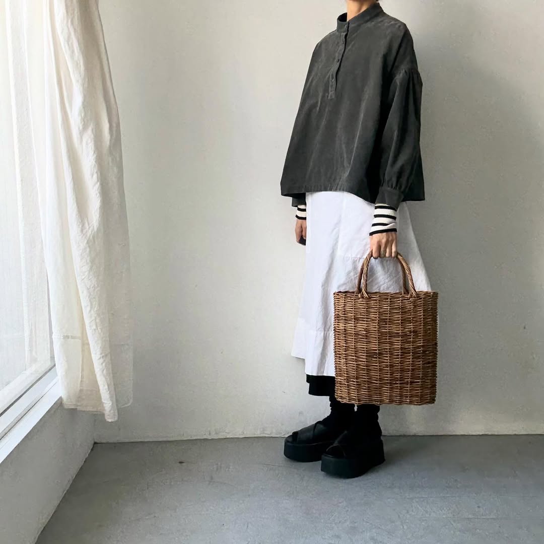 Linenya  長袖スタンドカラーブラウス　チャコール