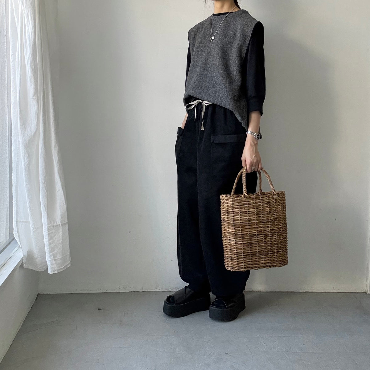 atelier naruse ブリティッシュウールツイードバックボタンリブベスト