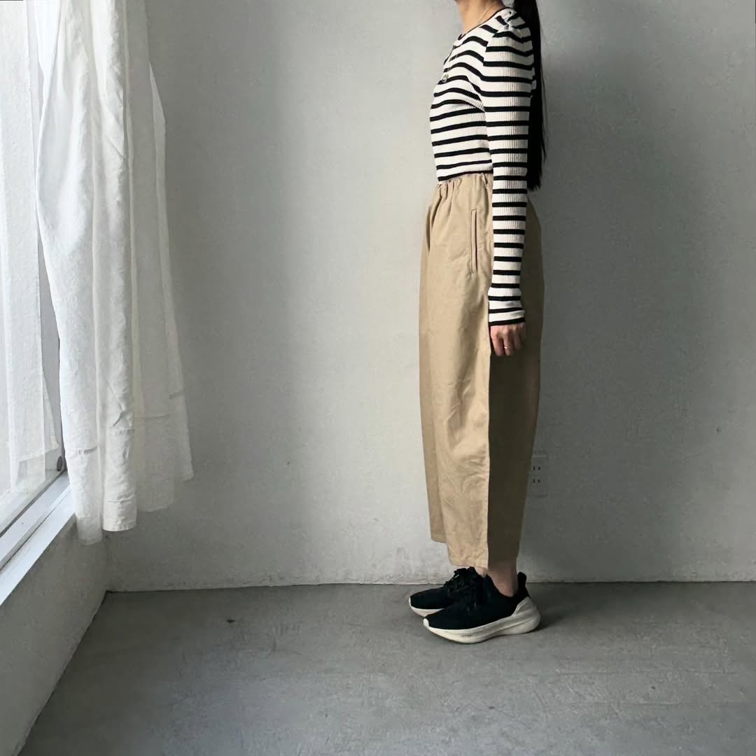 ゴーシュ  オーガニックダックコットンストレートラインパンツ　ベージュ