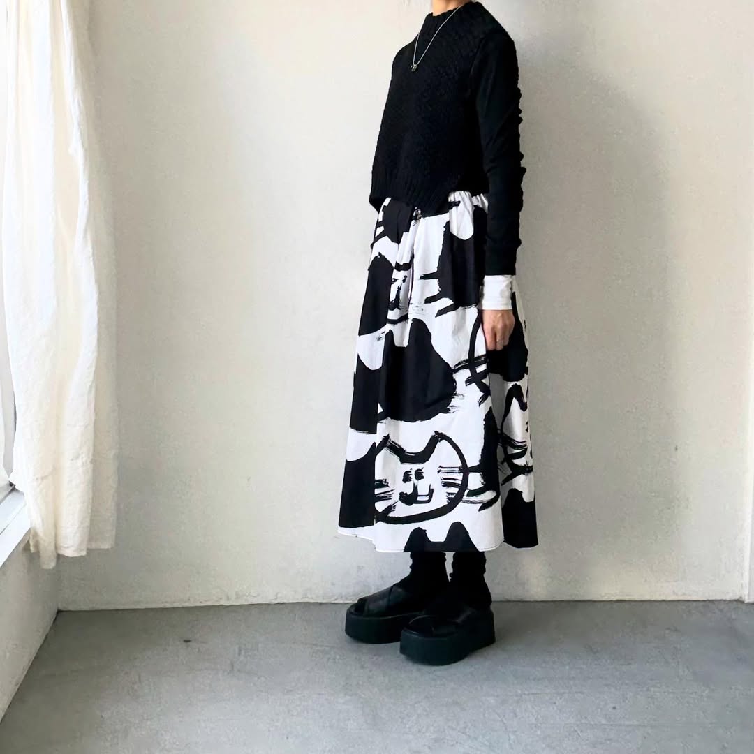 ayanoguchiaya　ネコ柄タックワイドスカート(blanc別注)