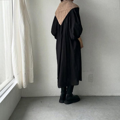 Karakoram アルパカコットントライアングルスカーフ　ライトブラウン