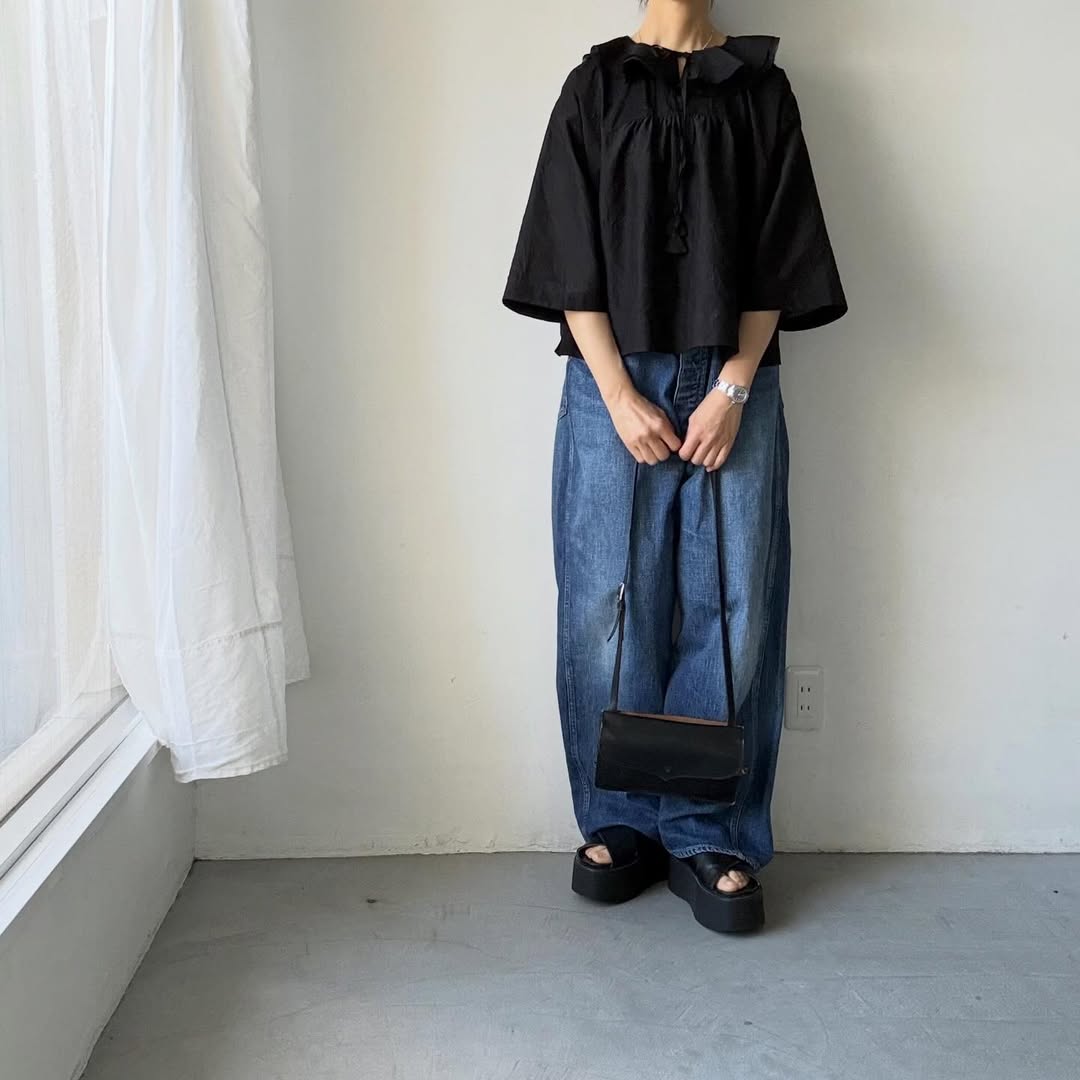 MAGALI コットンシルクブレイドフリルカラーブラウス　ブラック