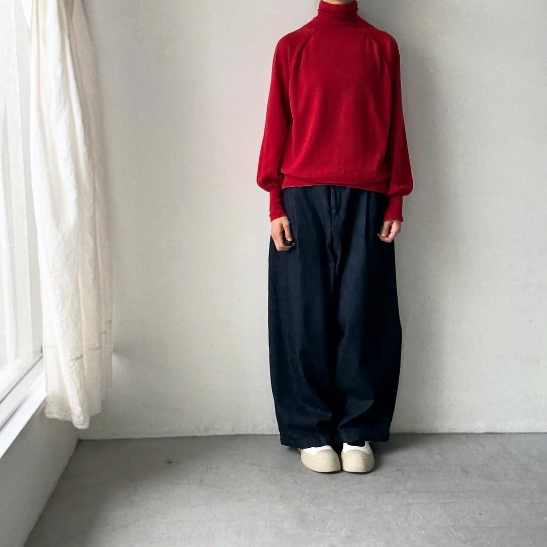atelier naruse ウールタートルネックニット　レッド