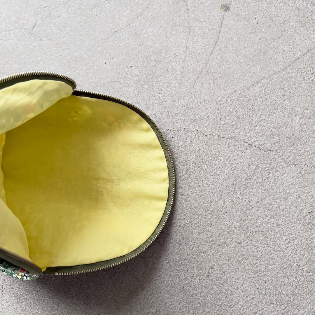 R&D.M.Co  ワイルドベリーフィールドリップストップサークルポーチ