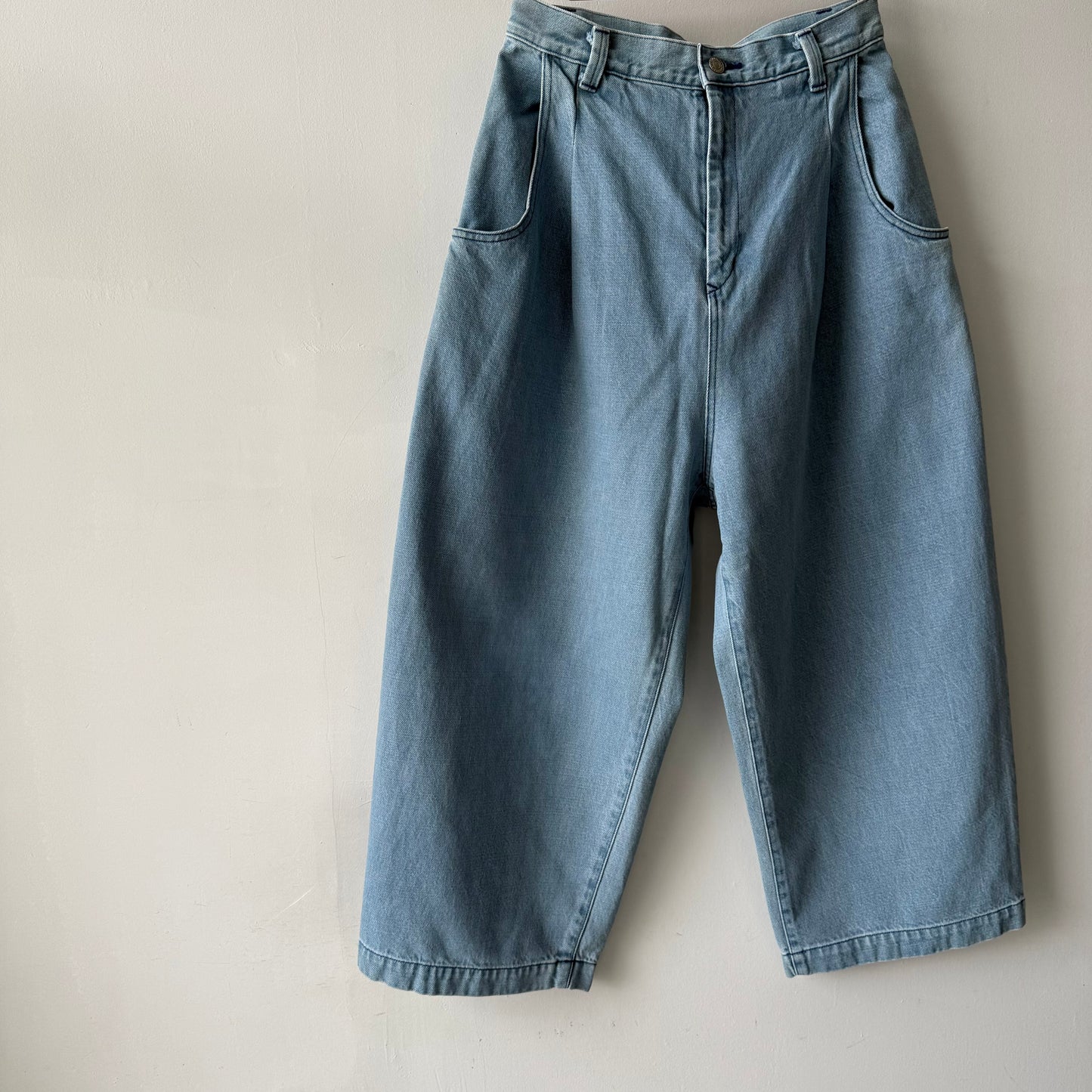 atelier naruse  コットンデニムワイドタックパンツ　size 1