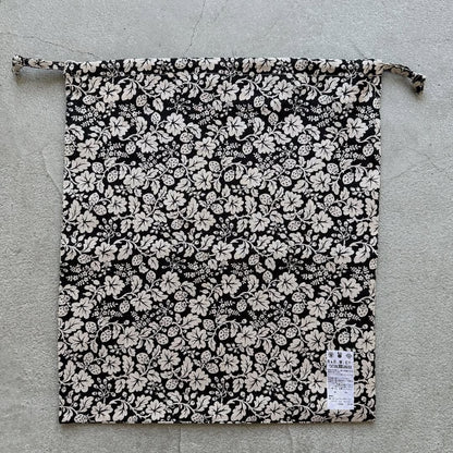 R&D.M.Co  ワイルドベリーリネンドローストリングバッグラージ　ブラック×フラックス