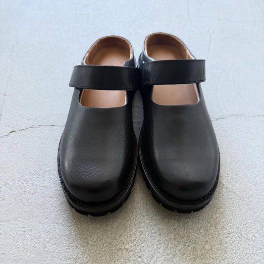 AUTTAA バスカーズシューズ