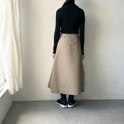 TENNE HANDCRAFTED MODERN ラップスカート　カーキ