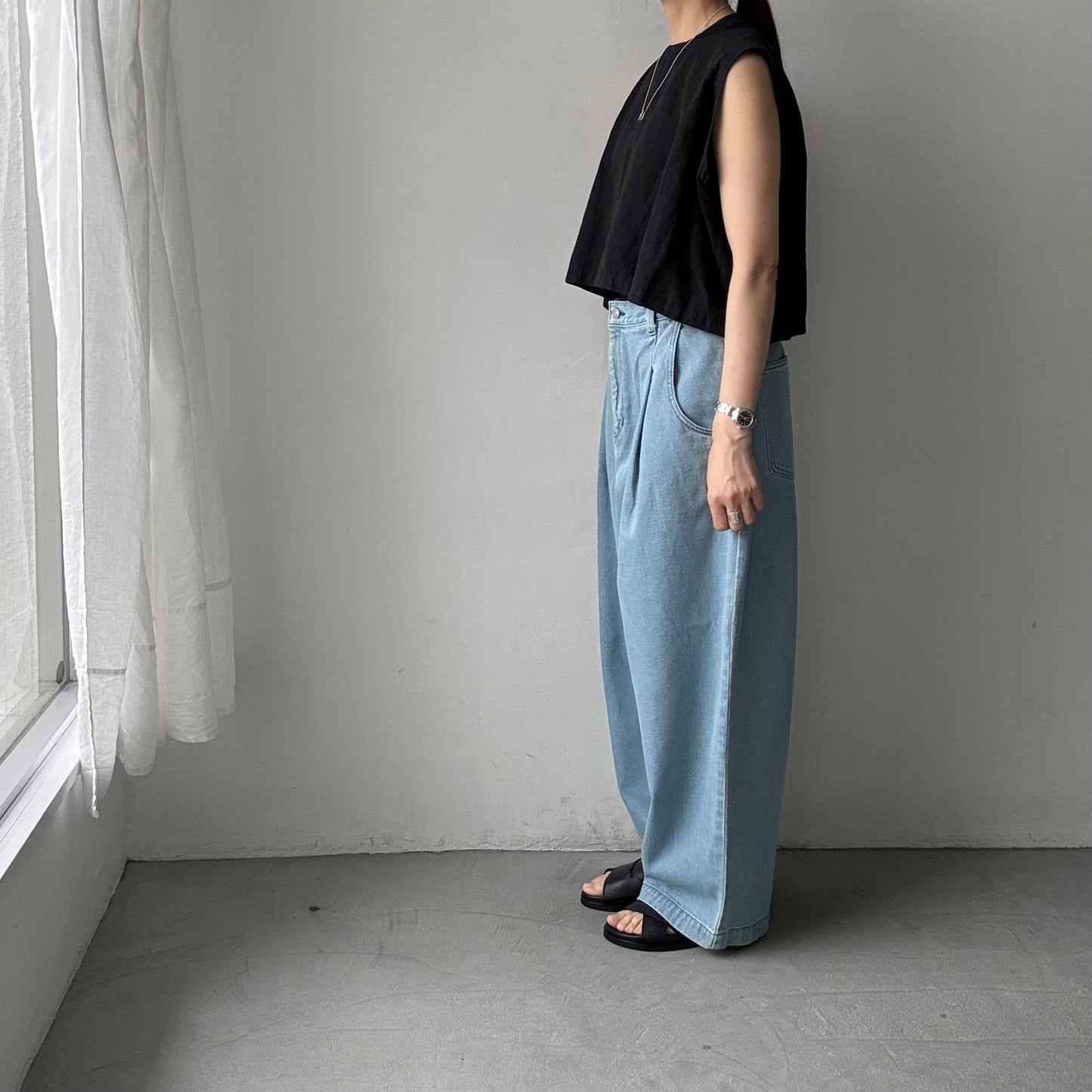 atelier naruse  コットンデニムワイドタックパンツ　size2