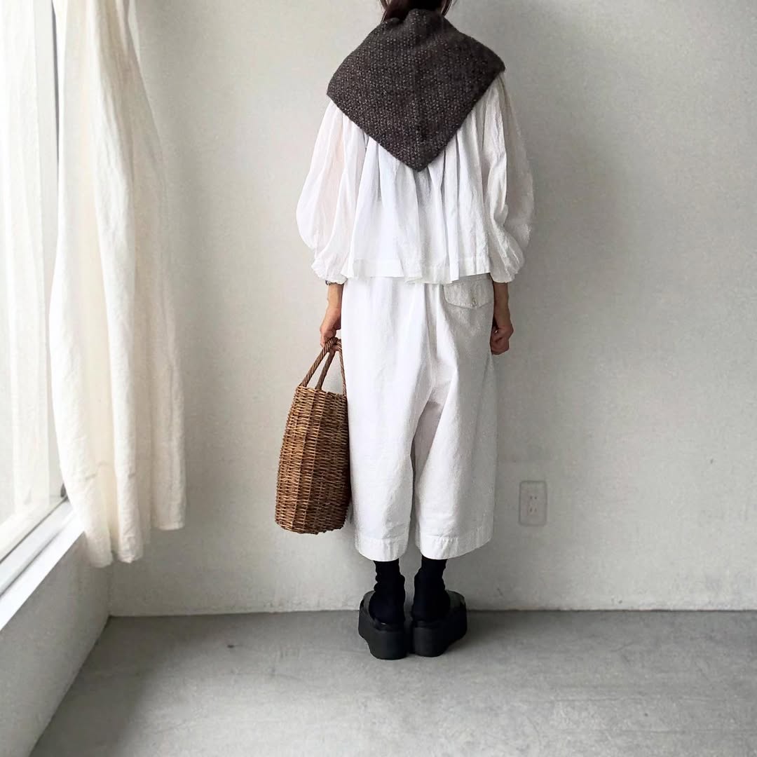 Karakoram アルパカコットントライアングルスカーフ　ダークブラウン