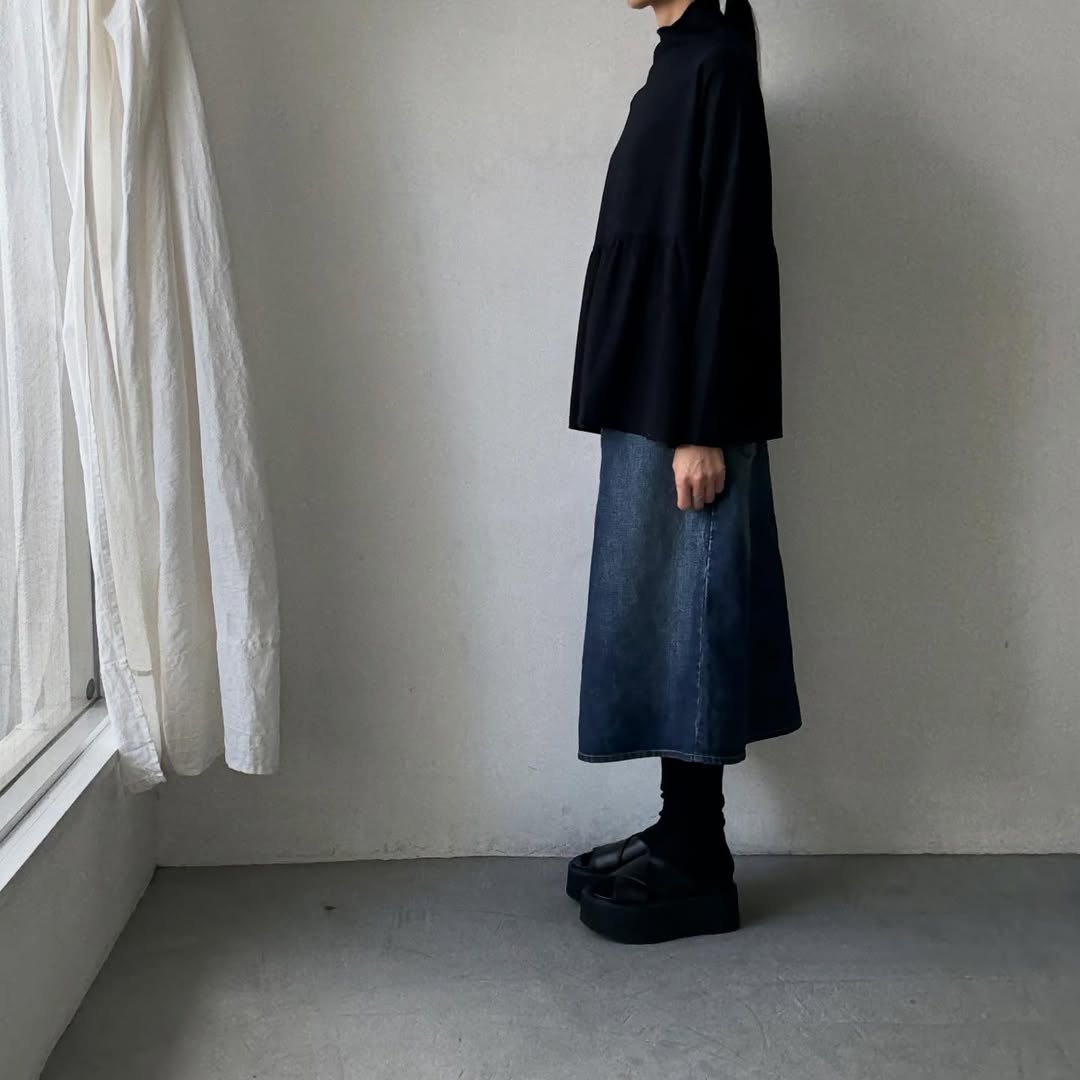 homspun 天竺ハイネックギャザープルオーバー　ブラック