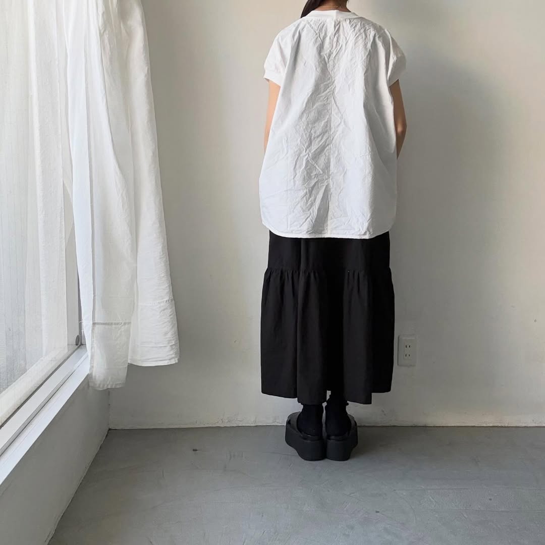 homspun コンパクトウェザーノースリーブ(オーバーサイズ)  ホワイト