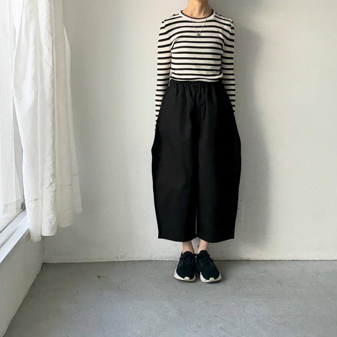 ゴーシュ  オーガニックダックコットンストレートラインパンツ　ブラック