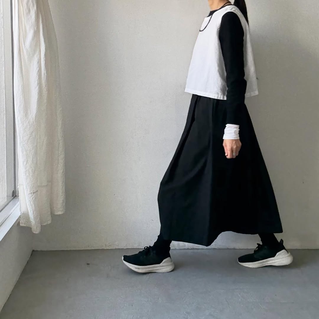 Linenya  コットンタックスカート　ブラック