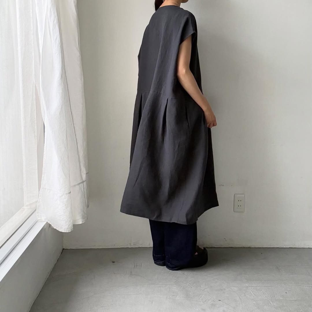 Linenya  リネンフレンチスリーブワンピース　チャコール