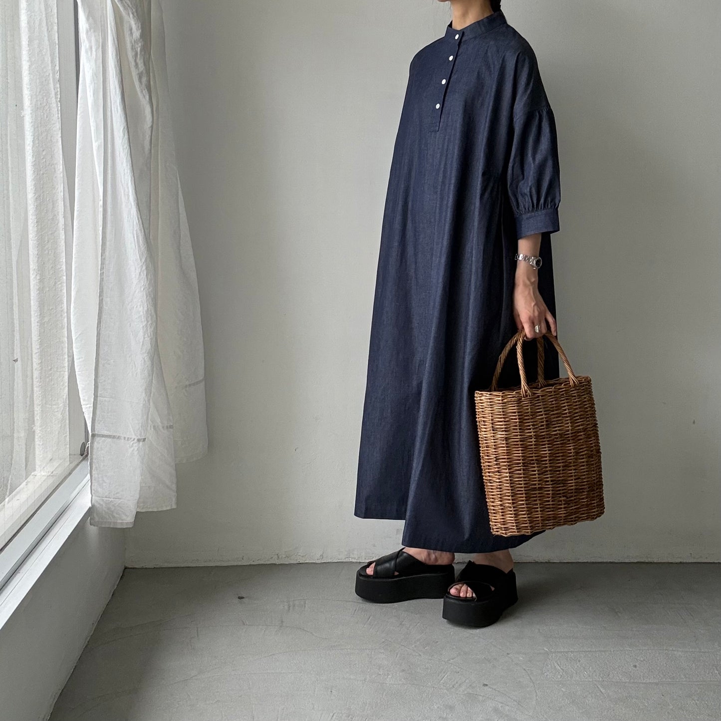 Linenya  デニムスタンドカラーワンピース