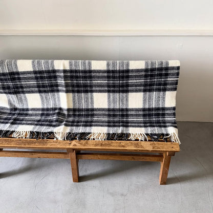 TWEED MILL ウールブランケット
Grey dress stewart