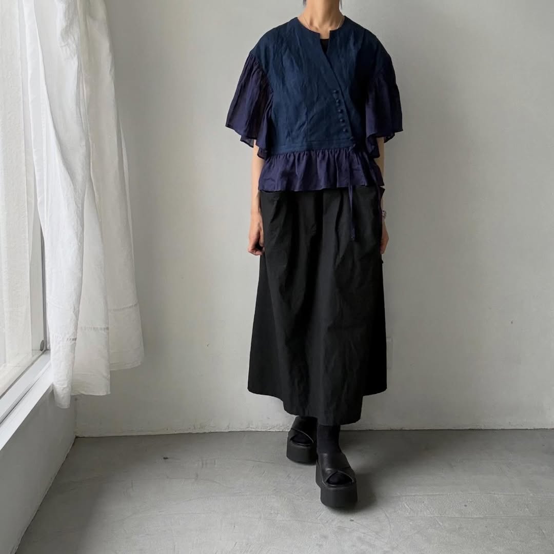 MAGALI インディゴリネンカシュクールブラウス　ネイビー