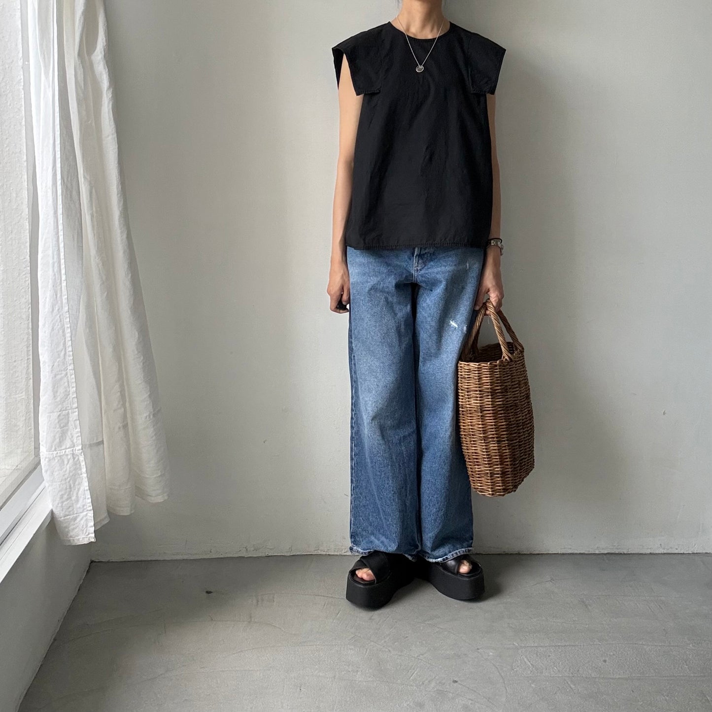 homspun  パルキーシーチングノースリーブブラウス　ブラック