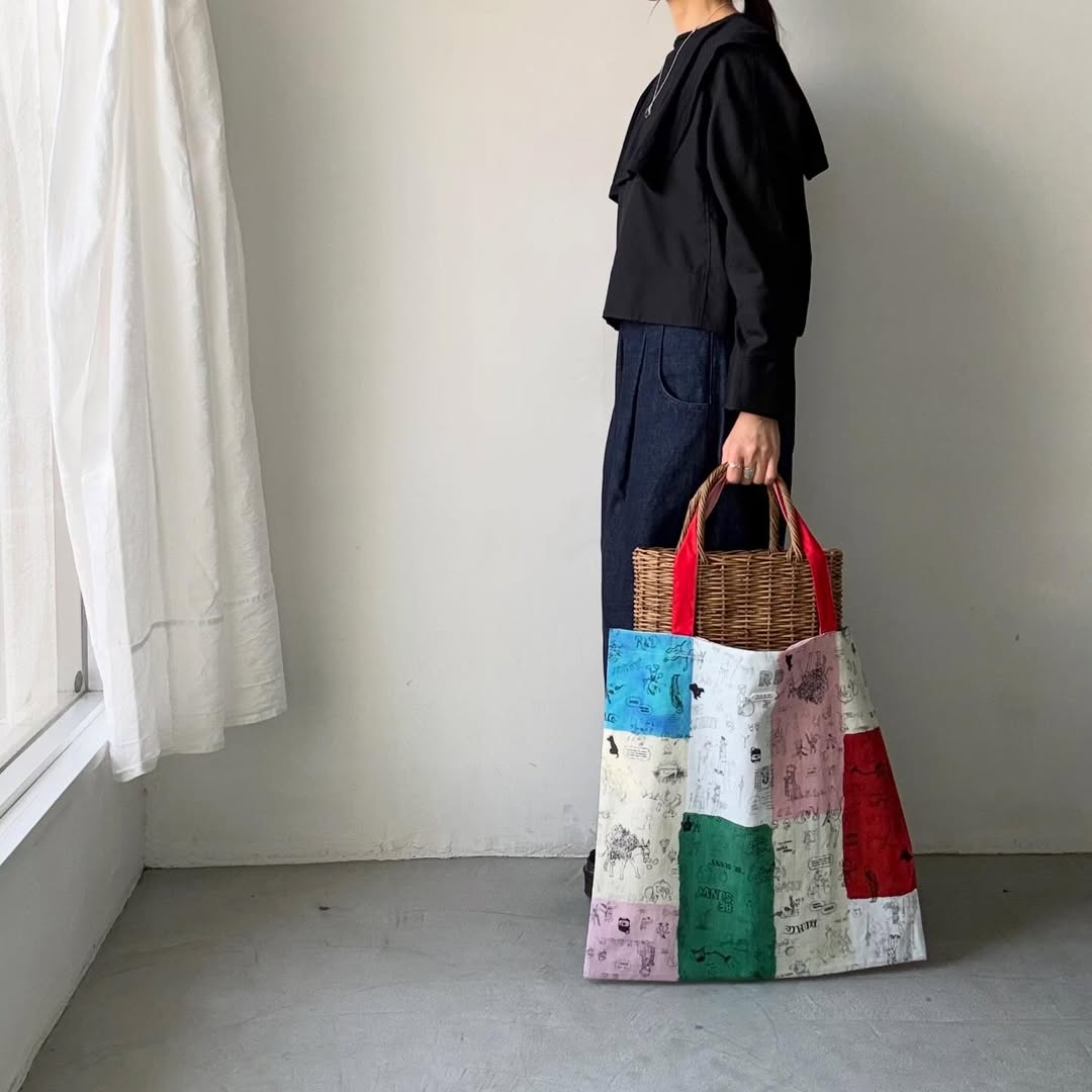 R&D.M.Co  モザイクグラフィティトートバッグ　マルチ