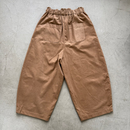 MAGALI コットンコーデュロイフラップポケットパンツ　ベージュ