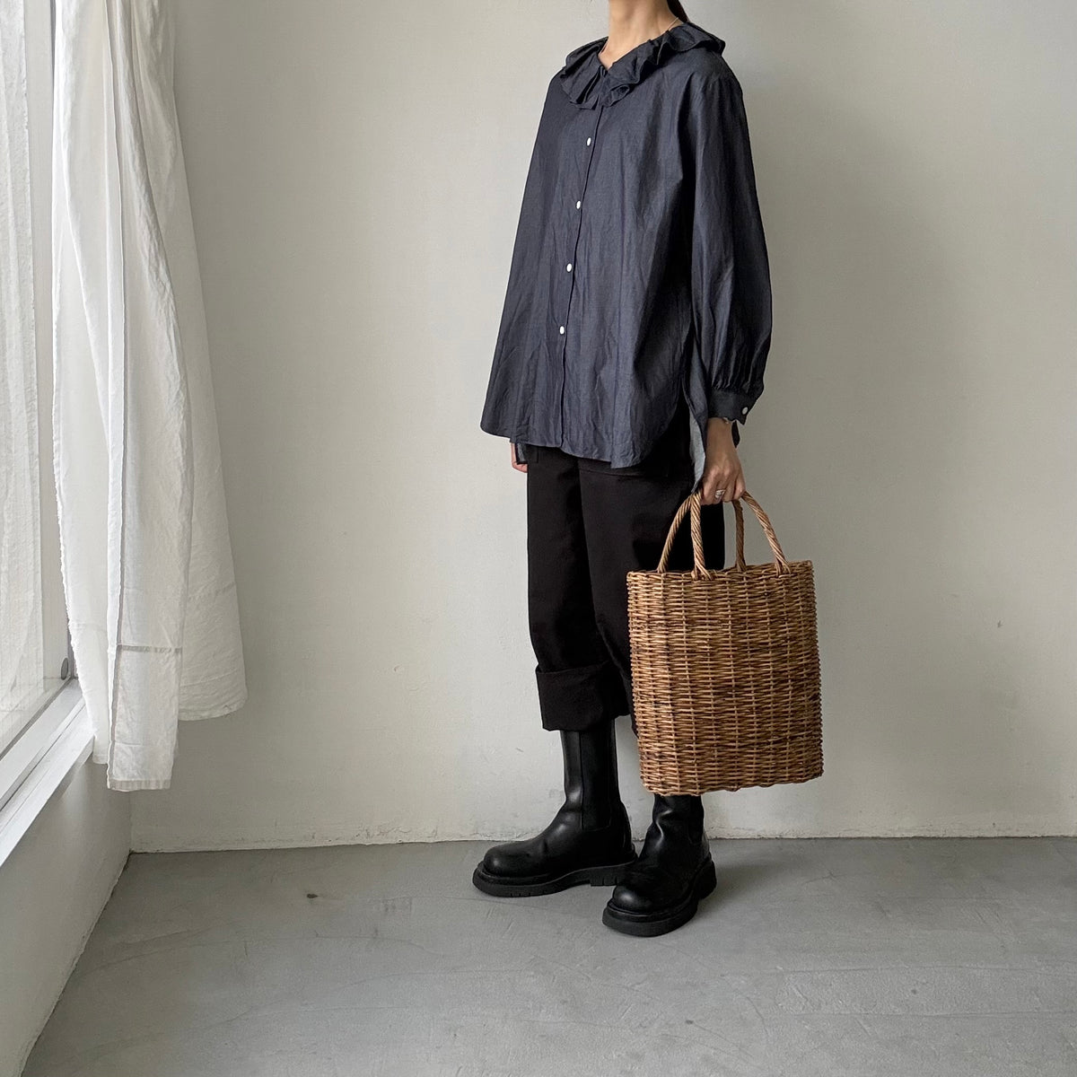 🔵金曜日入荷分予約受付中🔵Linenya  ラッフルシャツ　デニム