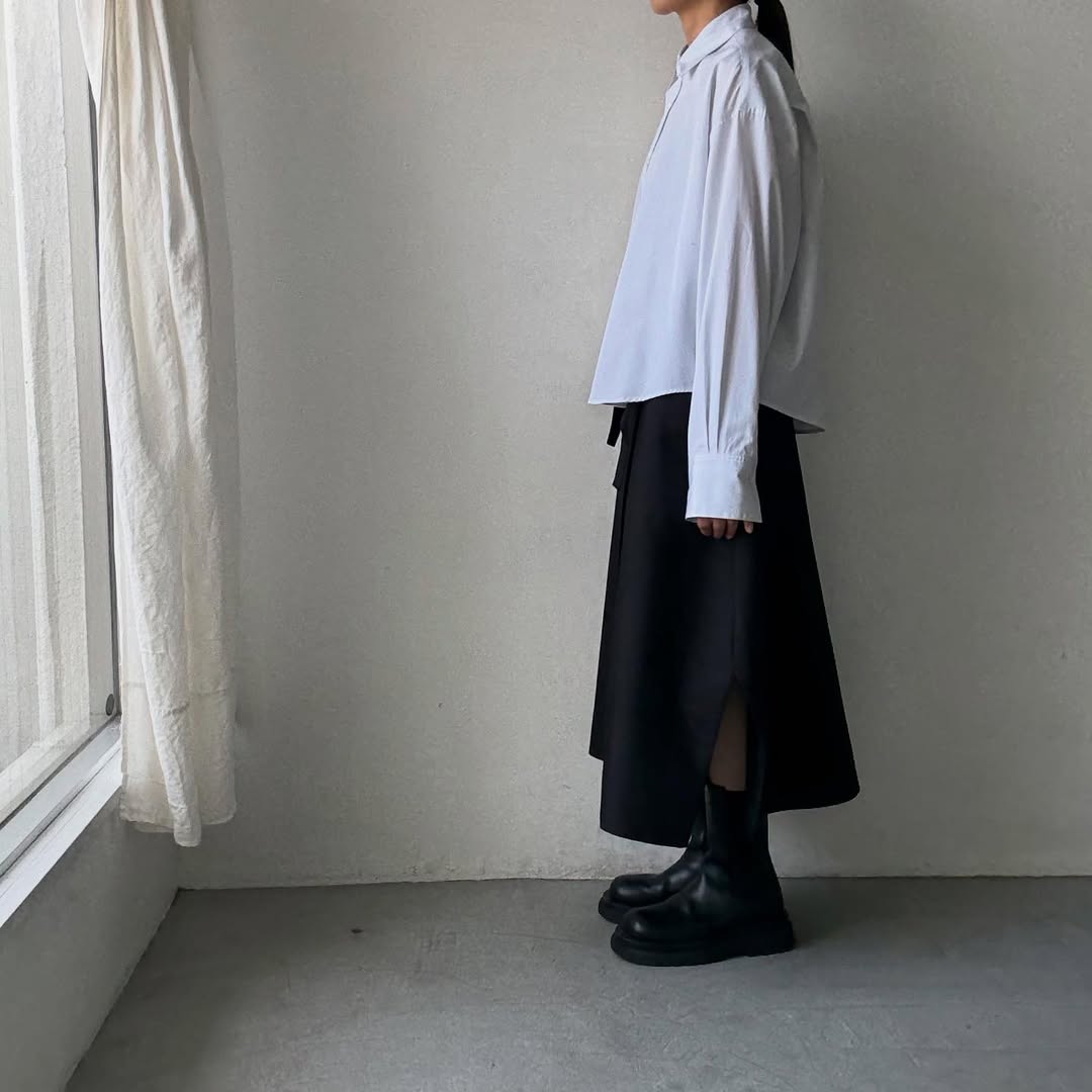 TENNE HANDCRAFTED MODERN レギュラーカラーシャツ