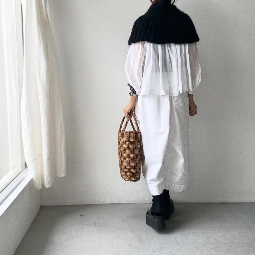 Karakoram  ライトモヘアショルダースカーフ