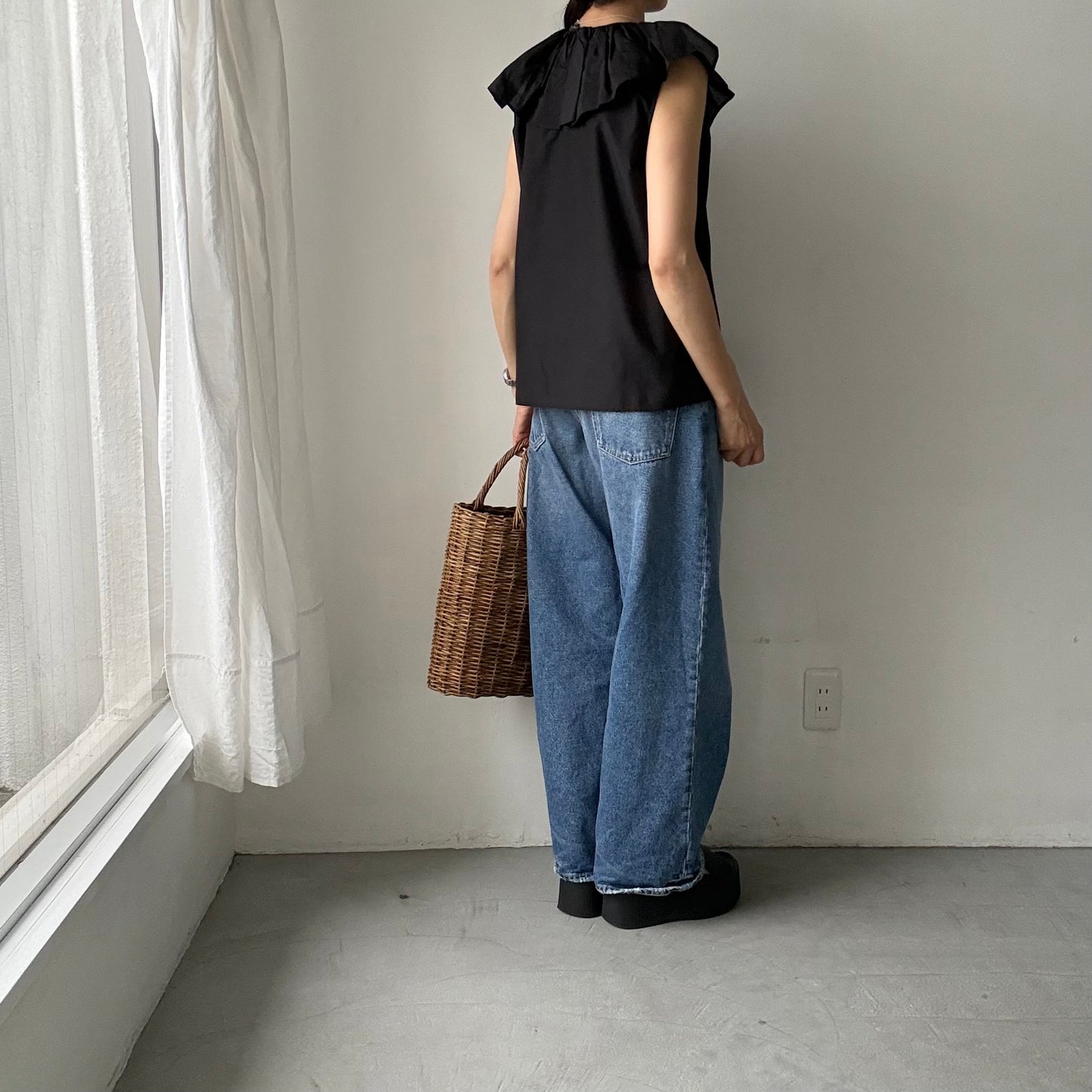 R&D.M.Co シルクコットンピエロカラーノースリーブブラウス