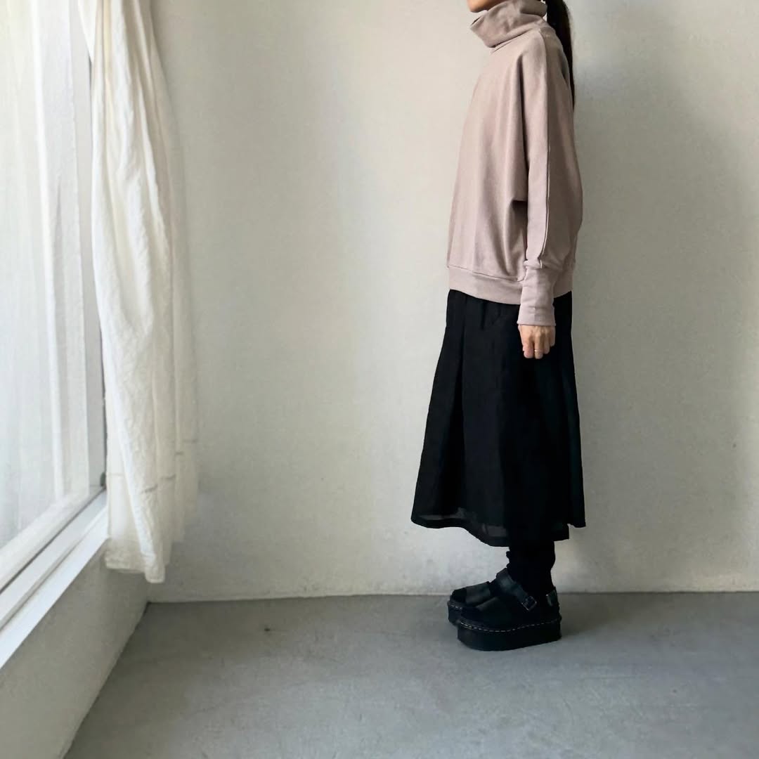 Linenya  コットンハイネックプルオーバー　ベージュ