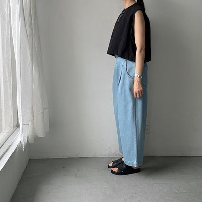atelier naruse  コットンデニムワイドタックパンツ　size0