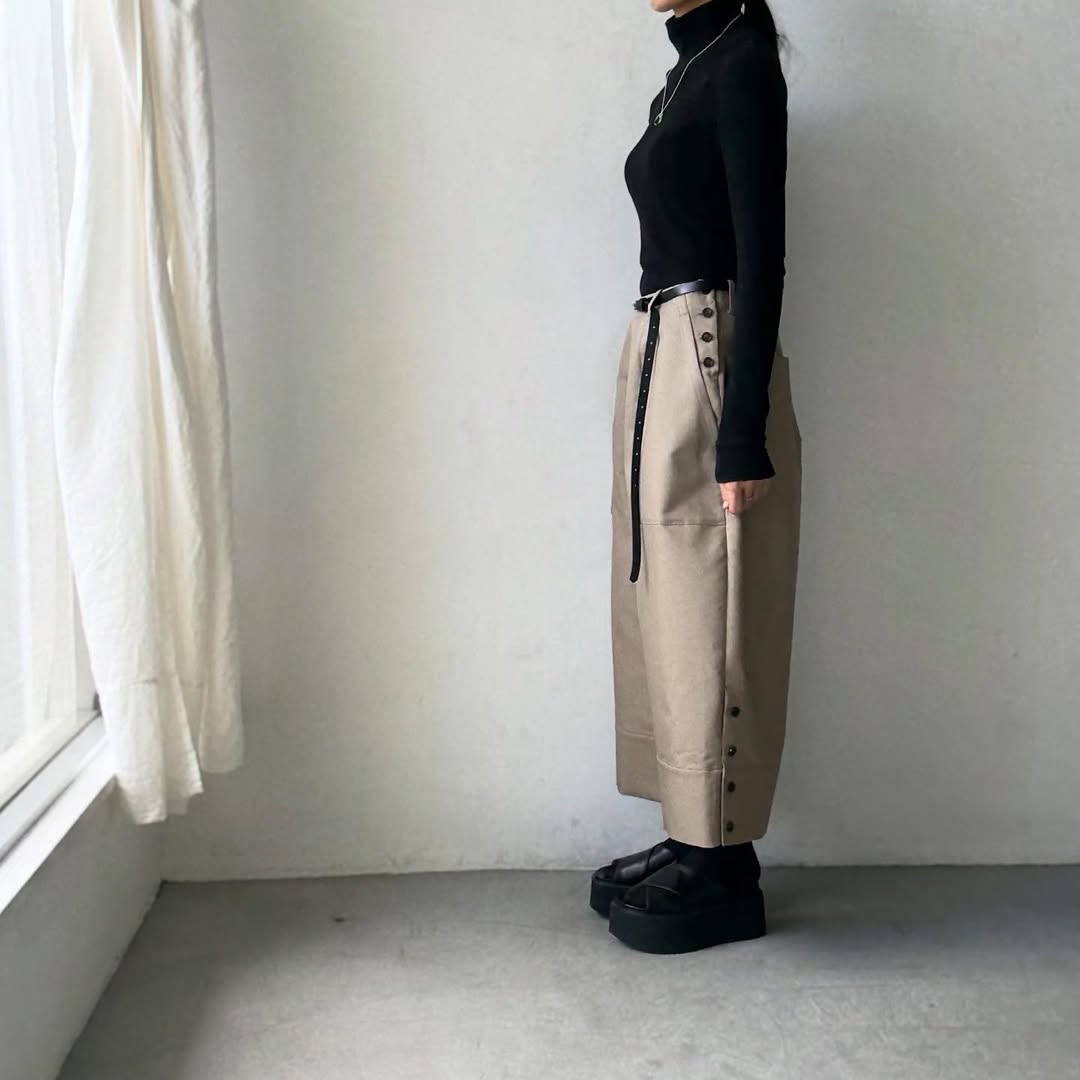 TENNE HANDCRAFTED MODERN オーバーオールパンツ　カーキ