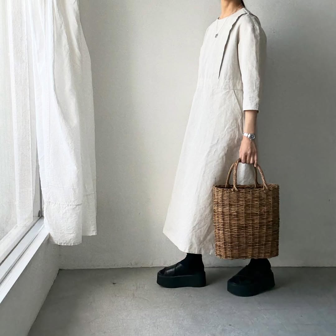 MAGALI ハイカウントコットンリネングレースドレス　オートミール