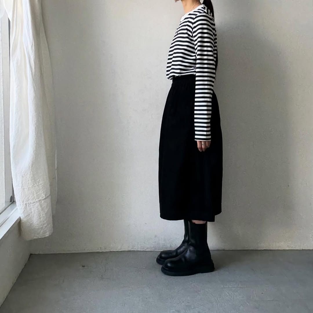 R&D.M.Co 裏起毛ボーダークルーネック長袖Tシャツ　ホワイト×ブラック