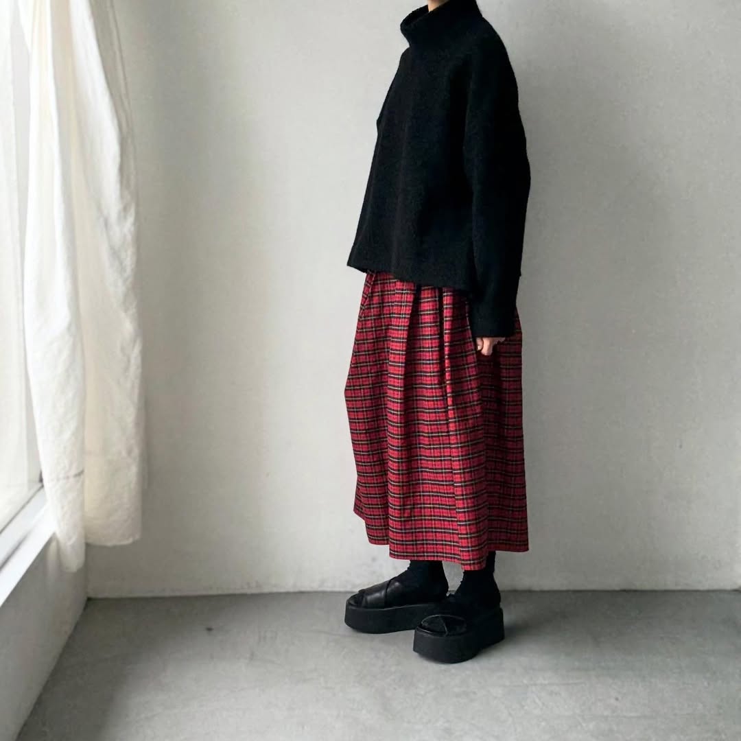 dui jujudhau  ハイネックプルオーバー