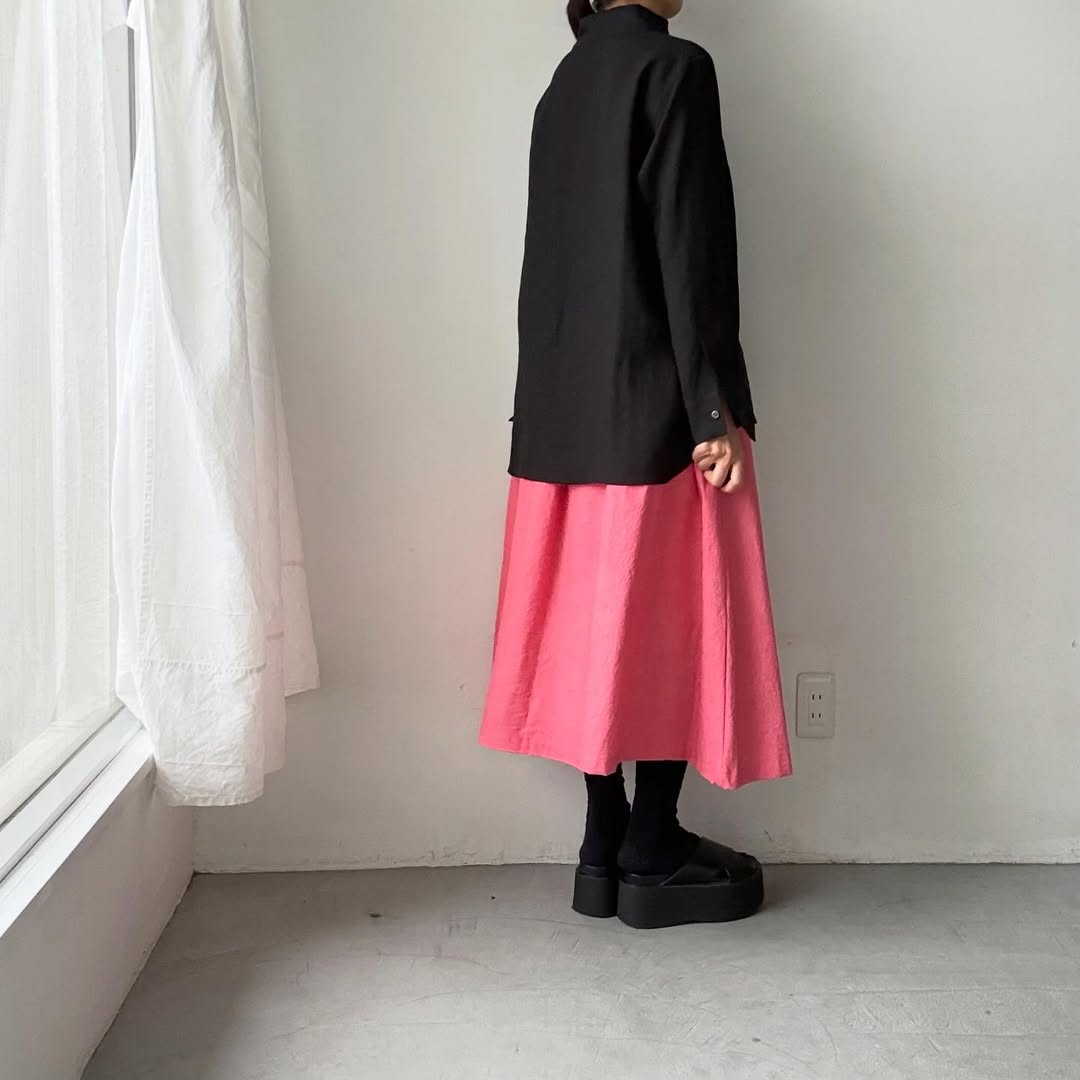 atelier naruse  リネンモックネックブラウス