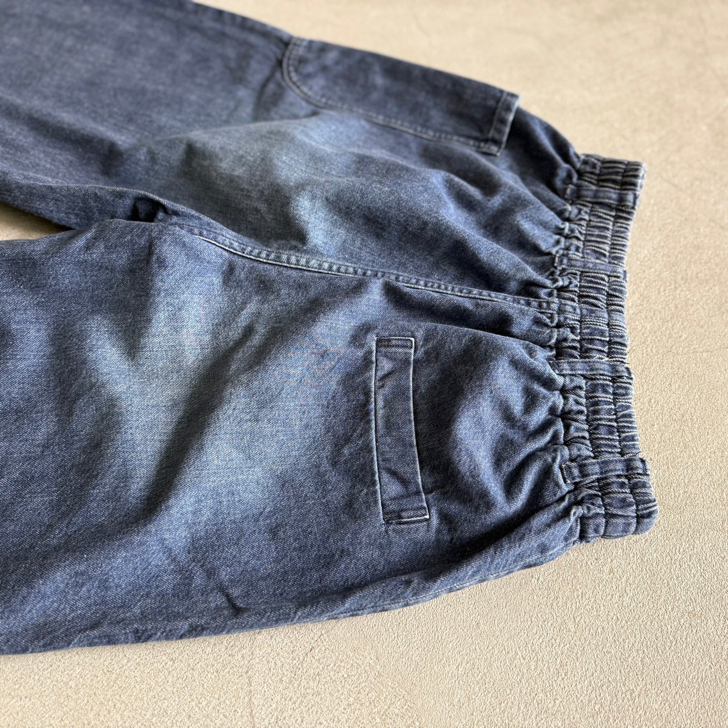 atelier naruse コットンデニムバルーンパンツ　ストーンウォッシュインディゴ