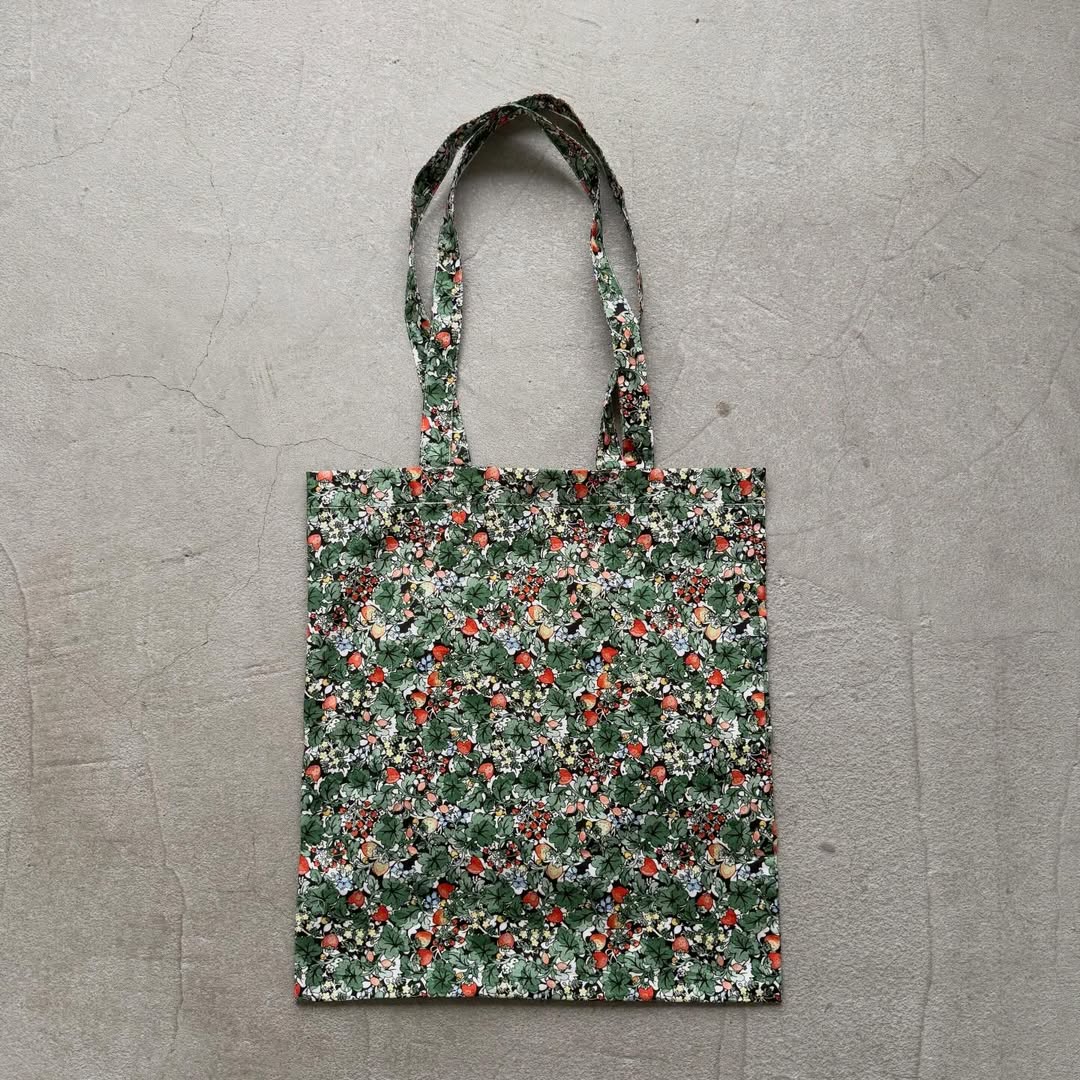 R&D.M.Co  ワイルドベリーフィールドローンフリルデコレーショントートバッグ