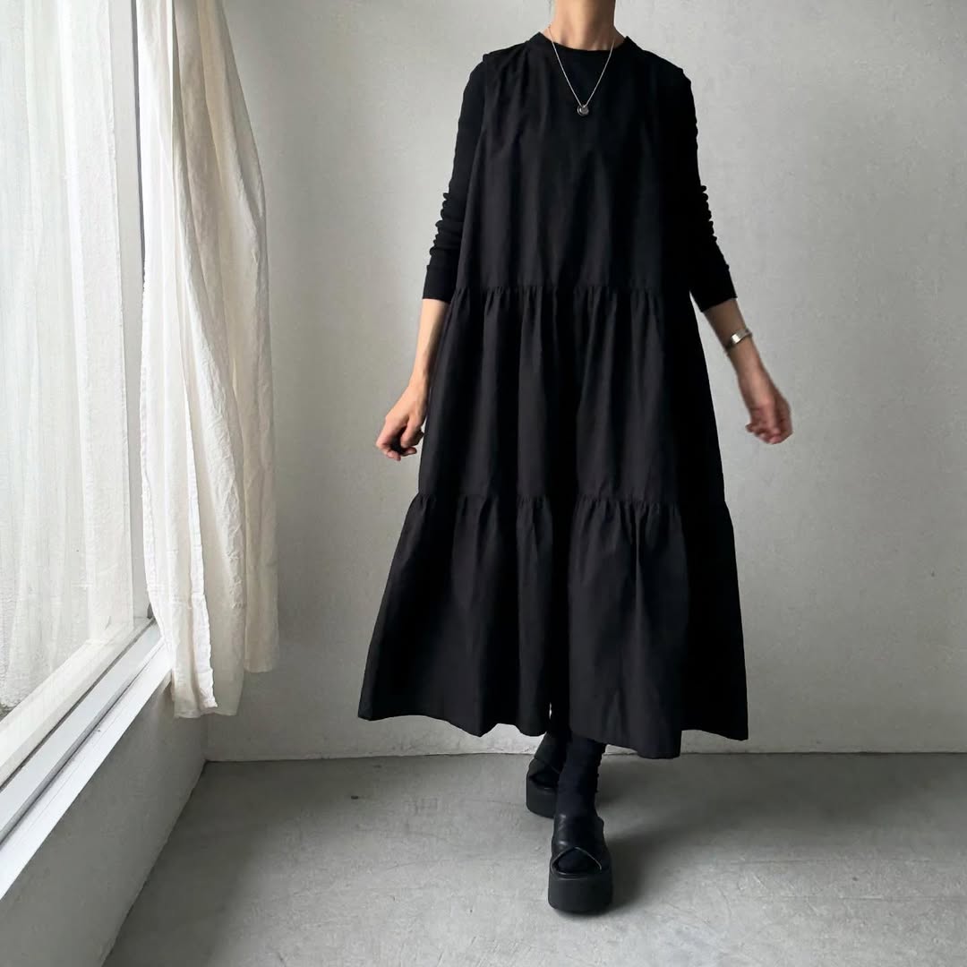 ティアードワンピース　ブラック Linenya ティアードワンピース ブラック – blanc