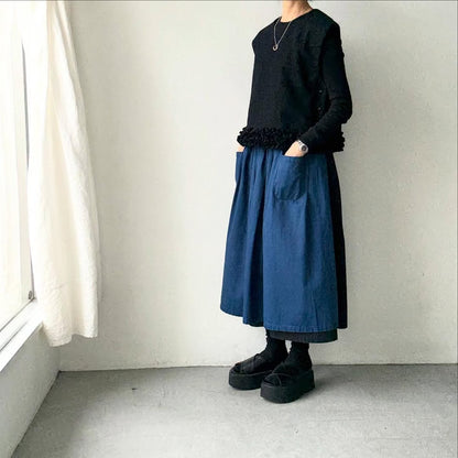 R&D.M.Co  フリルデコレーションボタンビブ　ブラック