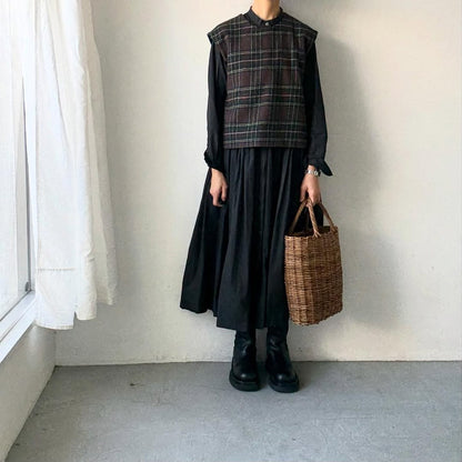 R&D.M.Co  ウール タータンチェックボタンビブ